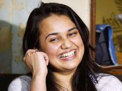 IAS Topper Success Story in Hindi