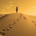 Man lost in desert रेगिस्तान में खोया आदमी Hindi Story on Hope