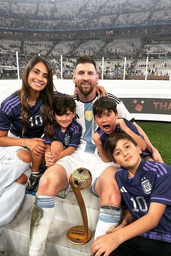 Lio messi family detials hindi